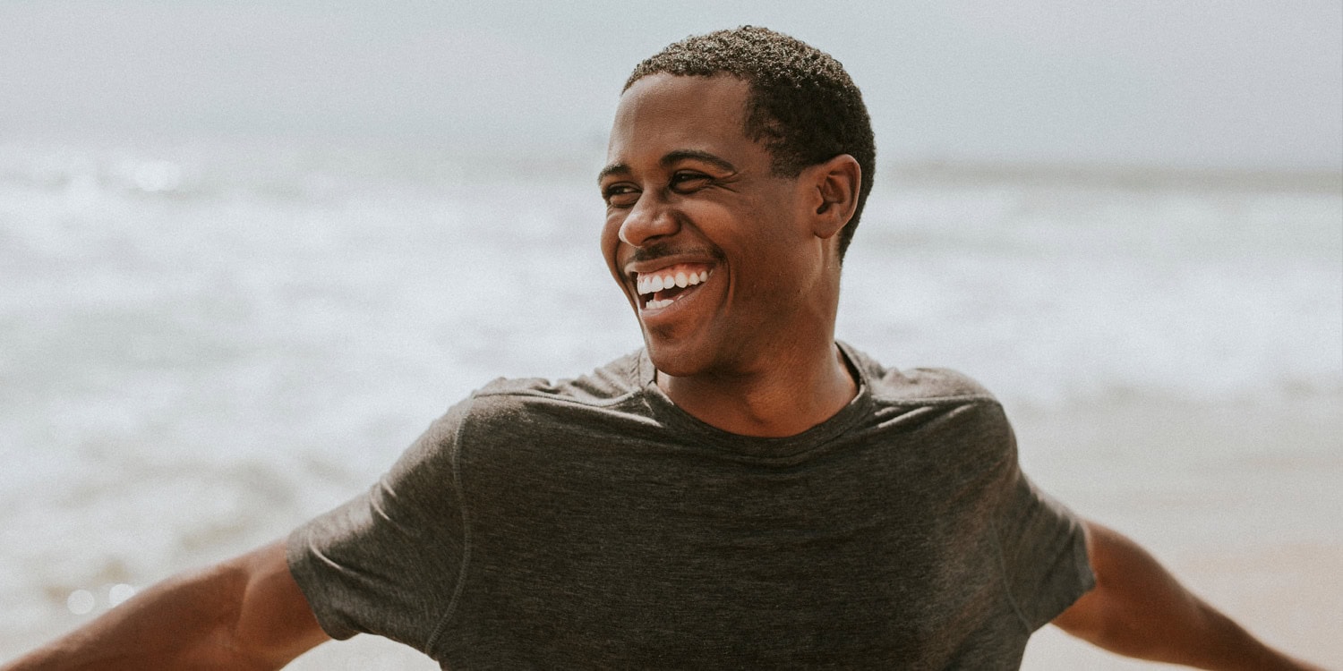 Немного ласки, и ты уже лучше: как поддержка друзей влияет на характер и счастье