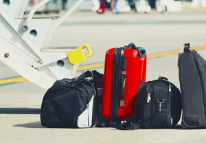 Переезд за горизонт: что остается с человеком, когда уходит почва из-под ног?