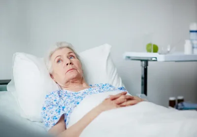 Сила заботы на грани: что действительно происходит, когда вы ухаживаете за лежачим родственником