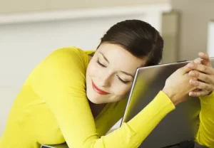 Тайная переписка на грани любви: внутренний мир Мопассана и Башкирцевой в письмах и тенях эпохи