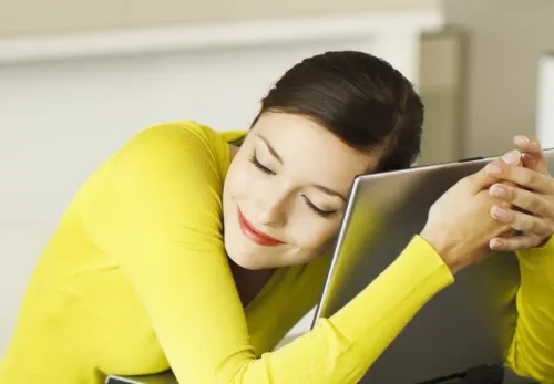 Тайная переписка на грани любви: внутренний мир Мопассана и Башкирцевой в письмах и тенях эпохи