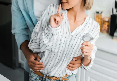 Право на тайну: четыре запретных разговора, которые меняют всё в отношениях