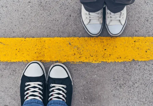 Сохранить любовь, не потеряв себя: Неочевидная правда о границах в отношениях