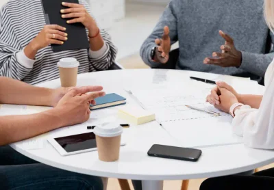 Химия общения: как незаметный дирижёр способен изменить семьи, компании и даже самого вас