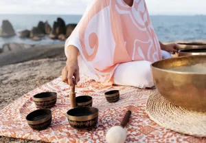 Тайный язык вибраций: зачем нам нужен звук или почему сердце затихает под поющей чашей