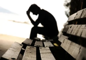 Депрессия на подходе: как вредные привычки устраивают мозгу тёмную вечеринку