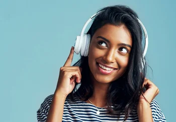 Песни, которые поют наши мозги: как тексты песен незаметно берут нас в оборот