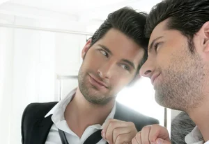 Нарциссизм без границ: весь мир в одной зеркальной галлюцинации