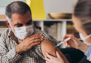 Просто укол — и мозги целы? Как грипп привязывает наш ум к здравому смыслу