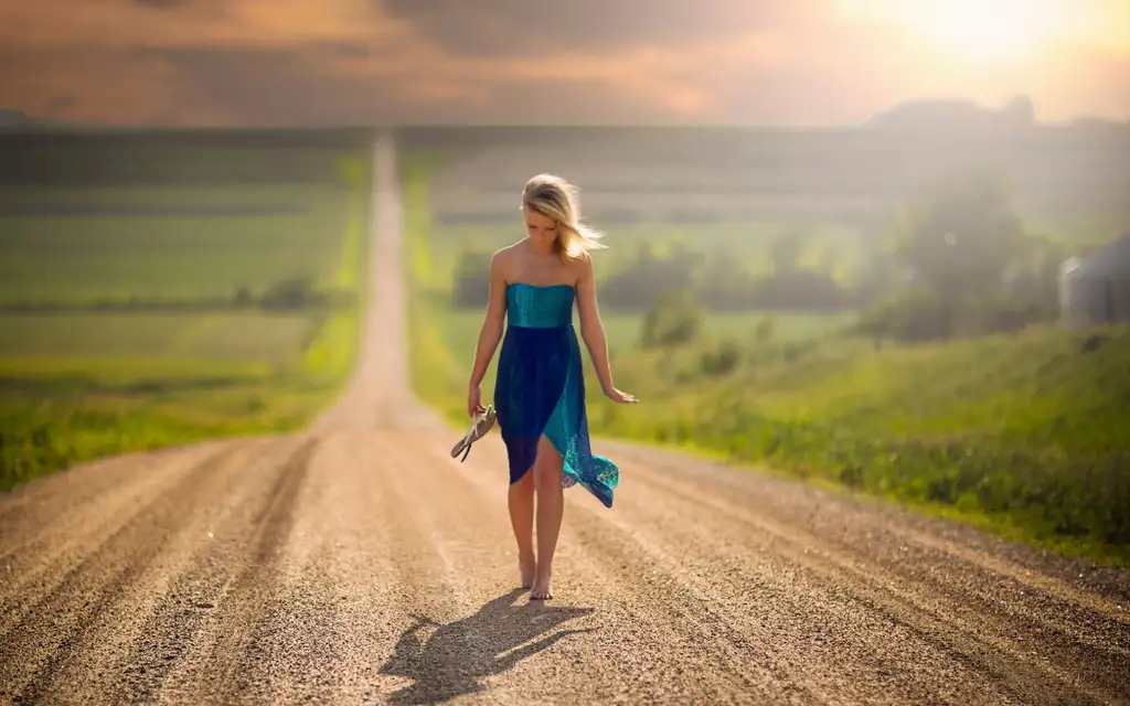 Тропинки к счастью: что мы находим, когда начинаем заботиться друг о друге невпопад