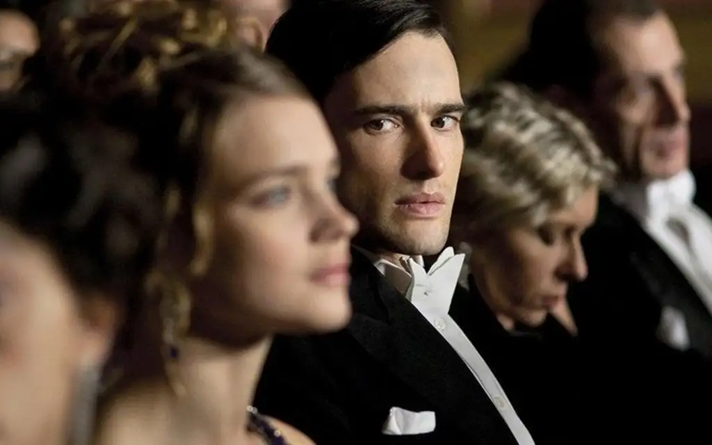 Когда кто-то начинает звучать вашей мелодией: незаметный знак настоящей влюбленности