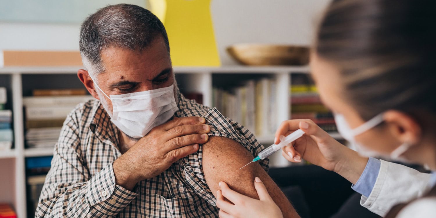 Вакцина от опоясывающего лишая: новая молодильная яблоня или просто прививка?