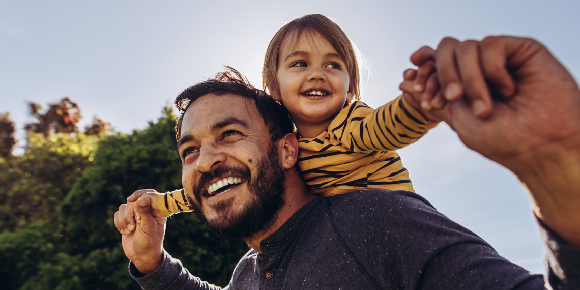 Отец года: как папина реакция на детские слёзы решает судьбу ребёнка
